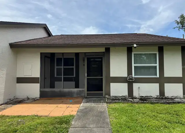 Property at 2928 Bancroft Cir E Unit B, Palm Harbor, FL, 34683, 2 beds, 2 baths, [object Object]