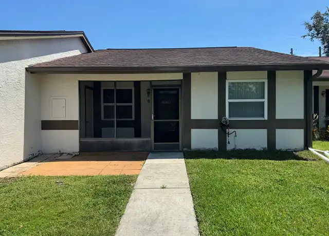 Property at 2928 Bancroft Cir E Unit B, Palm Harbor, FL, 34683, 2 beds, 2 baths, [object Object]