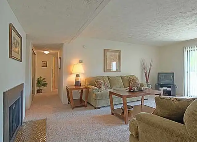 Property at 5344 S 99th St Unit 20U-1B, Omaha, NE, 68127, 1 bed, 1 bath, [object Object]