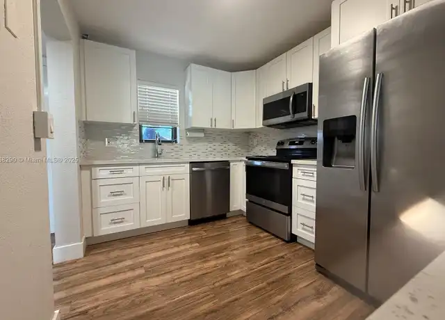 Property at 9273 SW 8th St #310, Boca Raton, FL, 33428, 2 beds, 2 baths, [object Object]