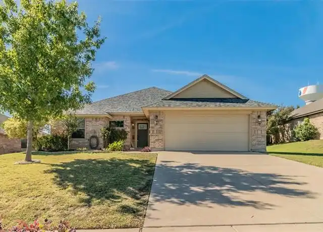 Property at 1930 Starwood Dr, Weatherford, TX, 76086, 3 beds, 2 baths, [object Object]