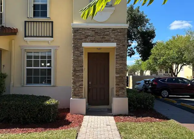 Property at 1575 NE 33rd Ave Unit 112-9, Homestead, FL, 33033, 2 beds, 2.5 baths, [object Object]