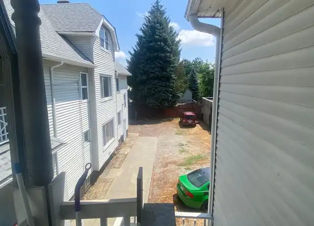 Property at 2109 W 11th St Unit 4, Cleveland, OH, 44113, 1 bed, 1 bath, [object Object]