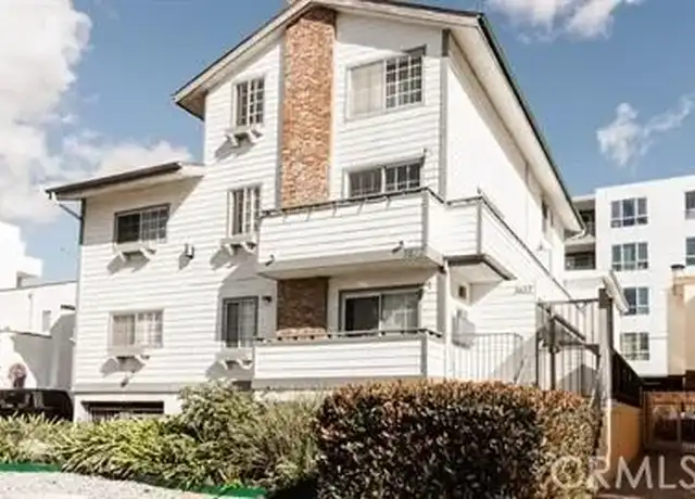 Property at 3632 Dunn Dr Unit 5, Los Angeles, CA, 90034, 1 bed, 1 bath, [object Object]