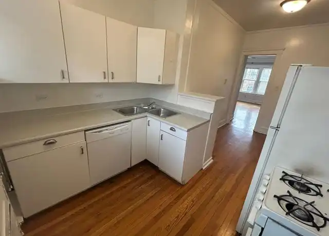 Property at 2312 W Wilson Ave, Chicago, IL, 60625, 1 bed, 1 bath, [object Object]