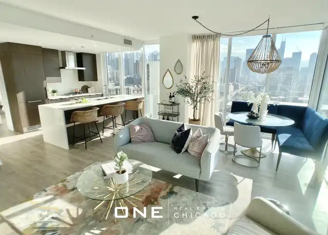 Property at 1100 N Wells St Unit 5, Chicago, IL, 60610, 2 beds, 2 baths, [object Object]