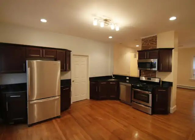 Property at 28 Wood St Unit 1, Providence, RI, 02909, 4 beds, 2 baths, [object Object]