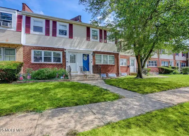 Property at 56 Primrose Ln, Brick, NJ, 08724, 2 beds, 1.5 baths, [object Object]