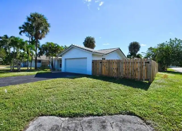 Property at 1060 NW 6th Ter, Boca Raton, FL, 33486, 3 beds, 2 baths, [object Object]