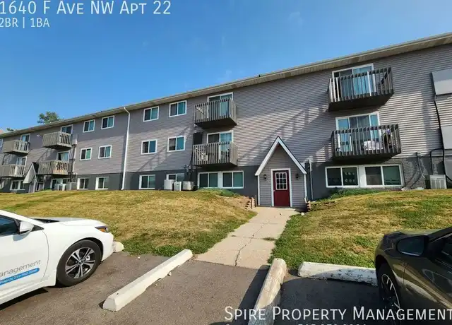 Property at 1640 F Ave NW Unit 22, Cedar Rapids, IA, 52405, 2 beds, 1 bath, [object Object]
