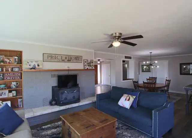 Property at 419 S 100 E Unit 1, Washington, UT, 84780, 4 beds, 2 baths, [object Object]