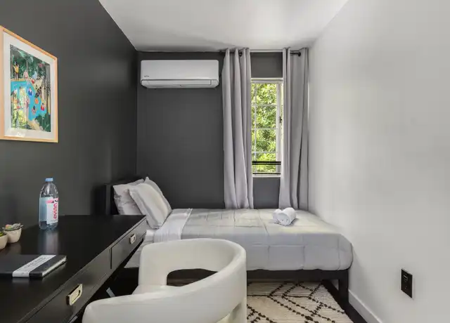Property at 10777 Ashton Ave Rm 6 6, Los Angeles, CA, 90024, 7 beds, 2 baths, [object Object]