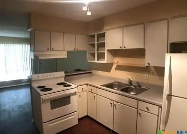 Property at 1243 N LBJ Dr Unit B, San Marcos, TX, 78666, 2 beds, 1 bath, [object Object]