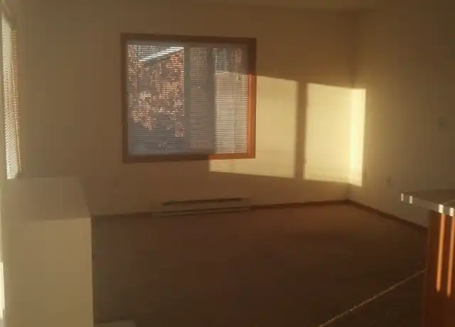 Property at 2443 Jackson St Unit 04, Eau Claire, WI, 54703, 1 bed, 1 bath, [object Object]
