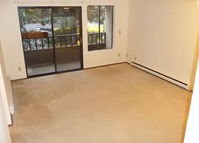 Property at 11) 500 70th - 500 NE 70th St, Seattle, WA, 98115, 1 bed, 1 bath, [object Object]