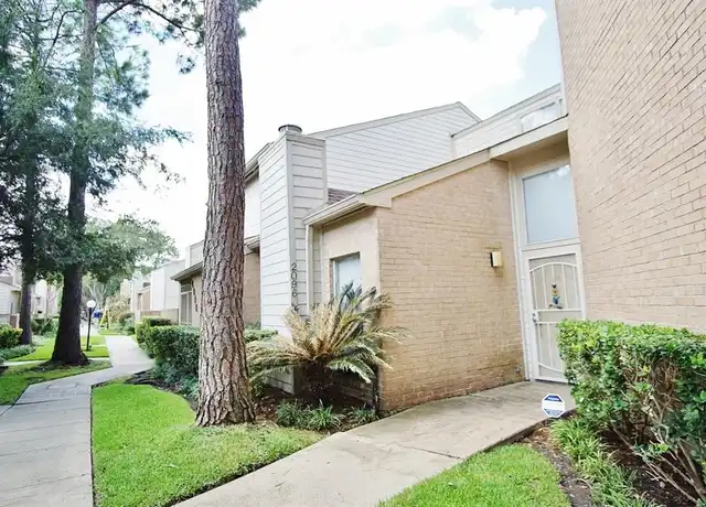 Property at 2096 Augusta Dr, Houston, TX, 77057, 2 beds, 2 baths, [object Object]