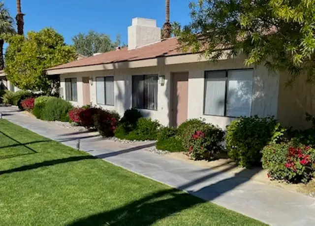 Photo of 850 E Vista Chino, Palm Springs, CA 92262