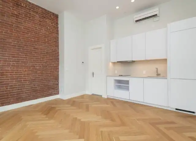 Property at 461 Massachusetts Ave, Boston, MA, 02118, 0 beds, 1 bath, [object Object]