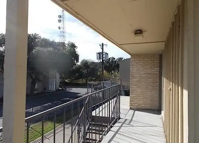 Property at 4524 Amesbury Dr Unit C, Dallas, TX, 75206, 1 bed, 1 bath, [object Object]