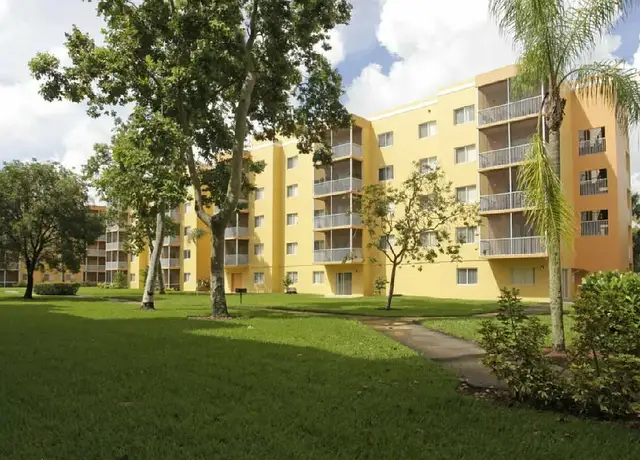 Photo of 2261 Sherman Cir, Miramar, FL 33025