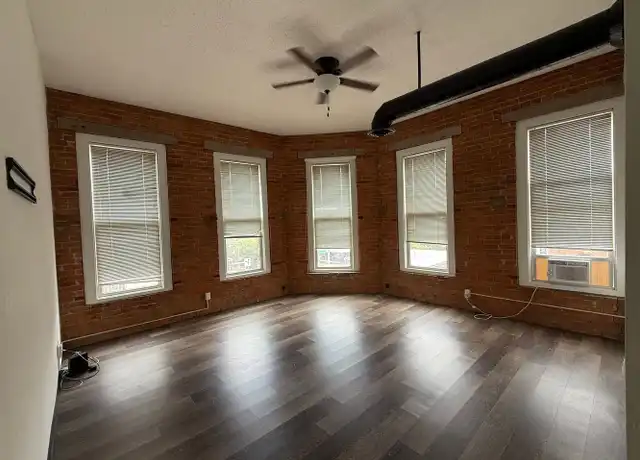 Property at 246 W 3rd St #303, Davenport, IA, 52801, 1 bed, 1 bath, [object Object]