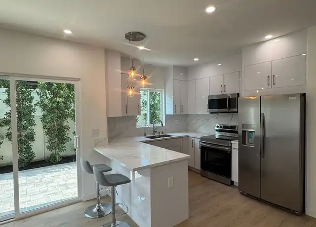 Property at 1818 Rosita Ave #100, Burbank, CA, 91504, 2 beds, 2 baths, [object Object]