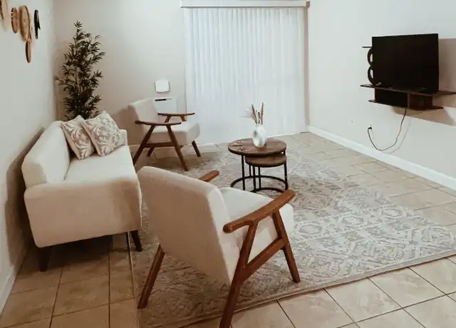 Property at 1700 SW 16th Ct Unit C8, Gainesville, FL, 32608, 2 beds, 1 bath, [object Object]