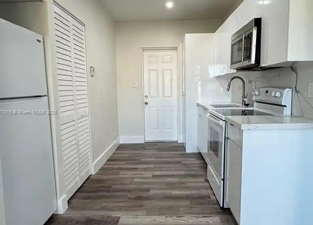 Property at 2929 NW 47th St #2, Miami, FL, 33142, 2 beds, 1 bath, [object Object]