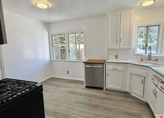 Property at 12856 Walsh Ave, Los Angeles, CA, 90066, 3 beds, 1 bath, [object Object]