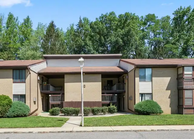 Property at 60 Amberly Dr Unit D, Manalapan, NJ, 07726, 2 beds, 1 bath, [object Object]