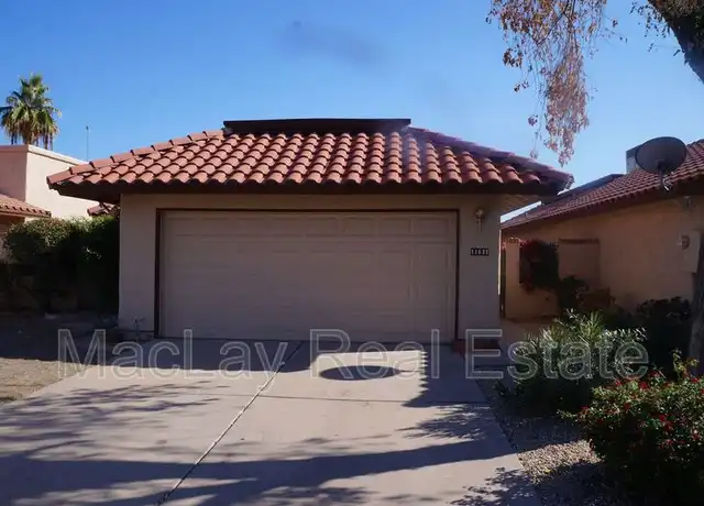 Property at 11627 S Papago Cir, Phoenix, AZ, 85044, 2 beds, 2 baths, [object Object]