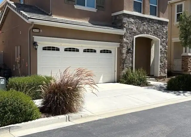 Property at 28434 Sunflower St, Highland, CA, 92346, 3 beds, 2.5 baths, [object Object]