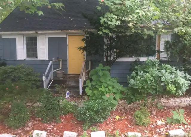 Property at 70 Pitt St, Bridgeport, CT, 06606, 4 beds, 1 bath, [object Object]
