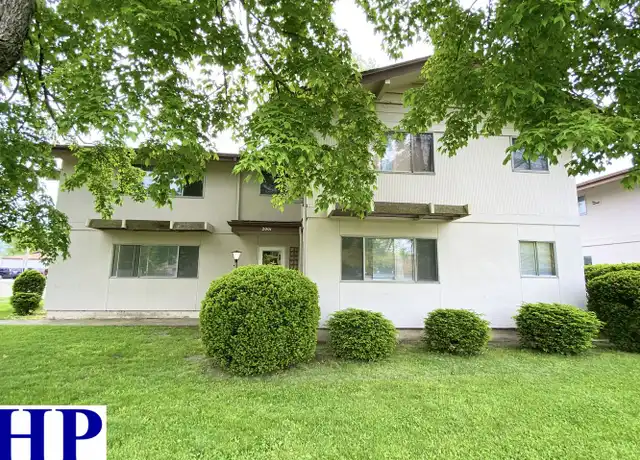 Property at 2001 9th St Unit C, Charleston, IL, 61920, 1 bed, 1 bath, [object Object]