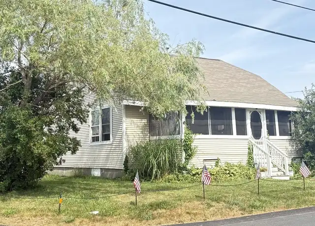 Property at 40 Surf Ave, Marshfield, MA, 02050, 3 beds, 2 baths, [object Object]