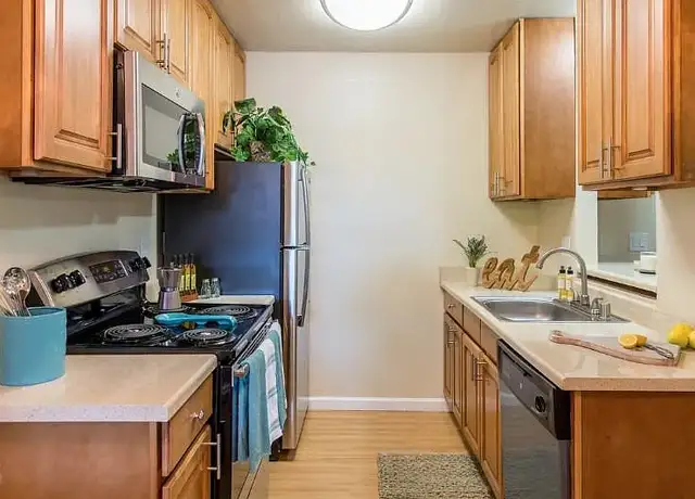 Photo of 1600 Grand Ave, San Leandro, CA 94577