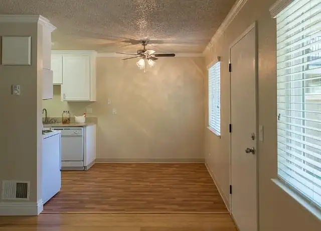 Photo of 1600 Grand Ave, San Leandro, CA 94577