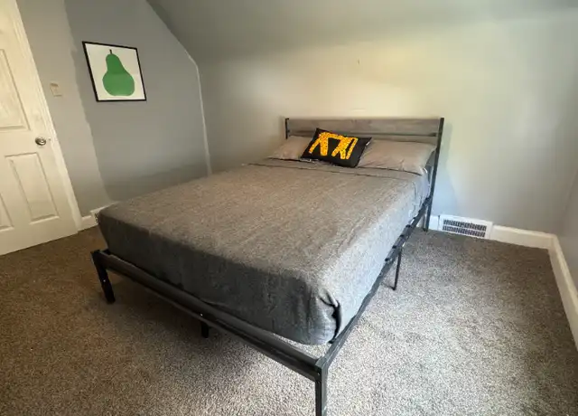 Property at 5284 Devonshire Rd, Detroit, MI, 48224, 1 bed, 1 bath, [object Object]