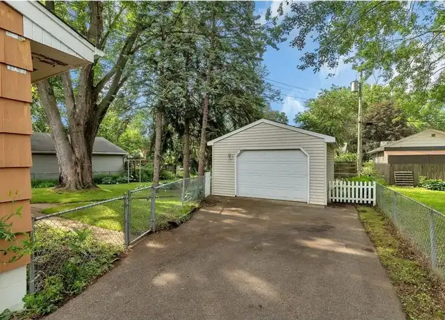 Property at 1880 7th St, Saint Paul, MN, 55110, 3 beds, 2 baths, [object Object]