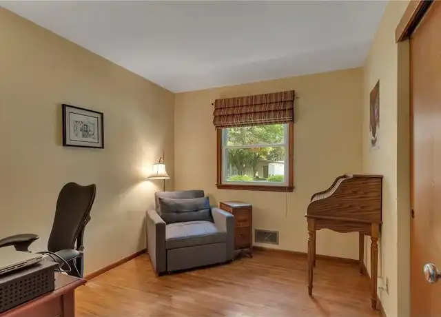 Property at 1880 7th St, Saint Paul, MN, 55110, 3 beds, 2 baths, [object Object]