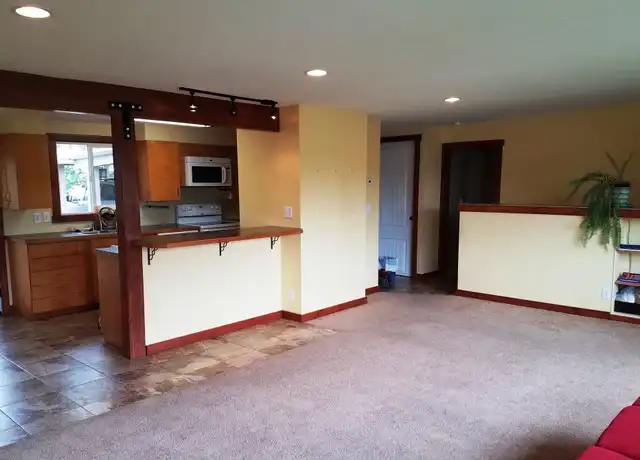 Property at 348 W Colorado St, Kalispell, MT, 59901, 3 beds, 1 bath, [object Object]
