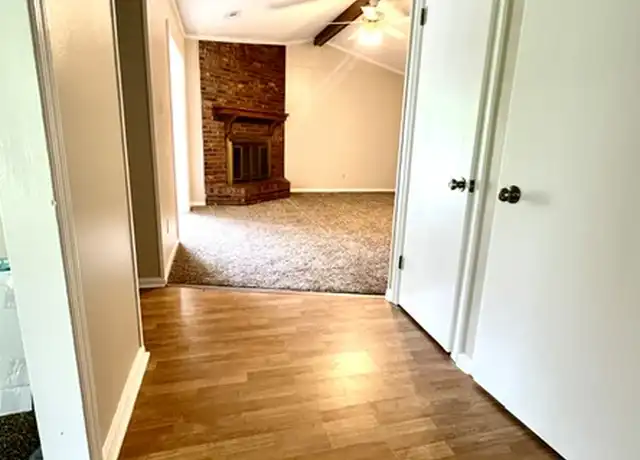 Property at 2115 Northwood Cir, Valdosta, GA, 31602, 4 beds, 2 baths, [object Object]