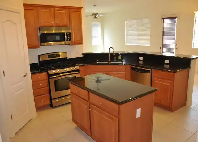 Property at 1077 E Mowry Wash Ln, Sahuarita, AZ, 85629, 3 beds, 2 baths, [object Object]