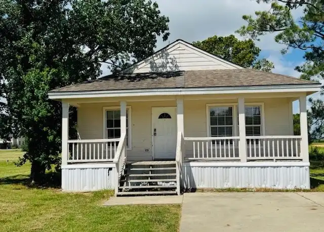 Property at 620 Blueberry Ln, Baytown, TX, 77523, 3 beds, 2 baths, [object Object]