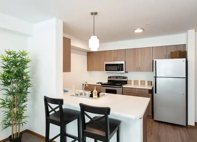 Property at Villas at Auburn - 1221 A St NE, Auburn, WA, 98002, 1-2 bed, 1-2 bath, [object Object]