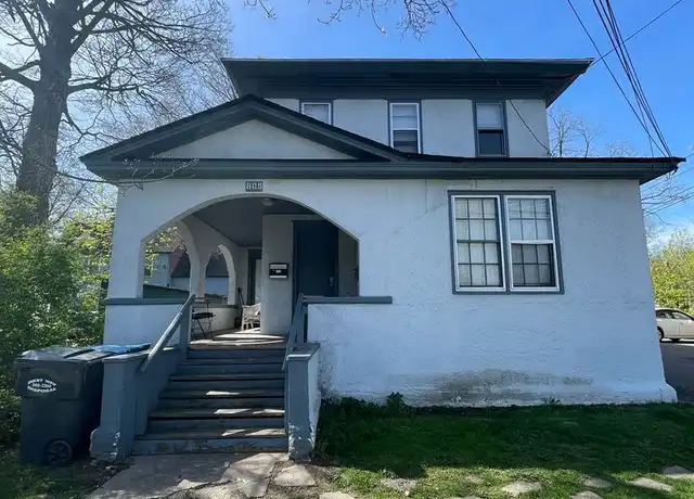 Property at 809 W Cedar St Unit 2, Kalamazoo, MI, 49007, 1 bed, 1 bath, [object Object]