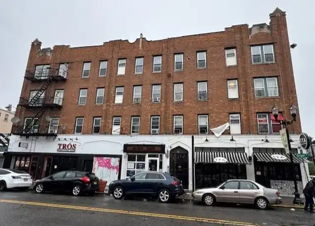 Property at 686 Bergen Ave Apt 14, Jersey City, NJ, 07304, 2 beds, 1 bath, [object Object]