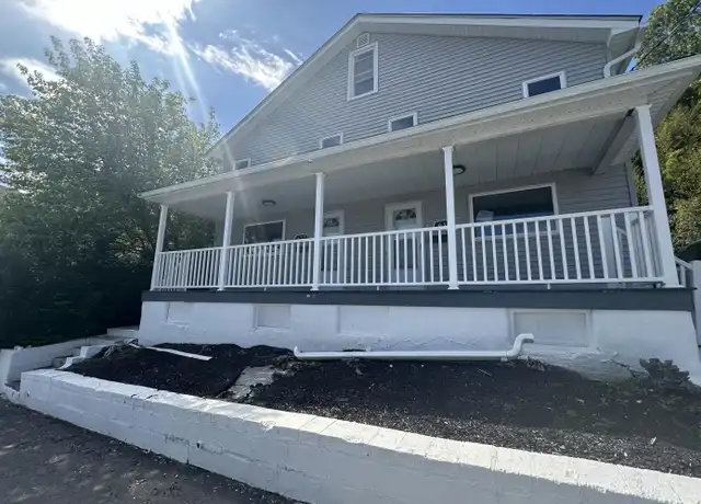 Property at 637 Lee St, Plymouth, PA, 18651, 3 beds, 1 bath, [object Object]
