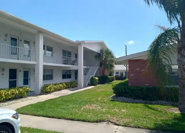 Property at 330 Brandywine Dr Unit 323, Largo, FL, 33771, 2 beds, 2 baths, [object Object]