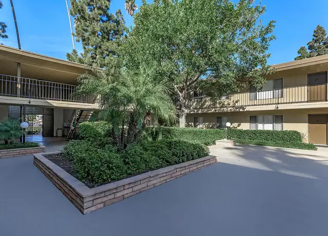 Photo of 1640 W Ball Rd, Anaheim, CA 92802